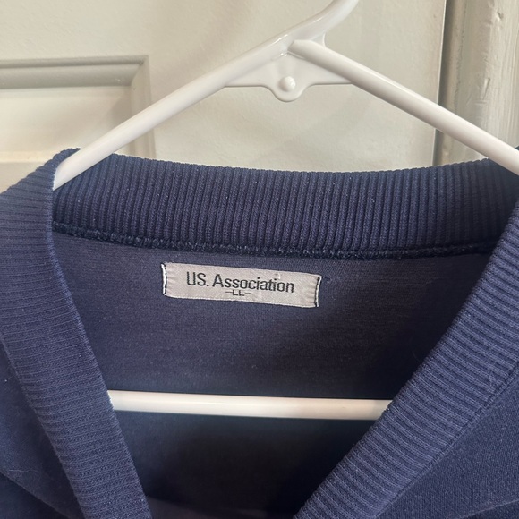 Vintage Knack Crewneck - Picture 2 of 2